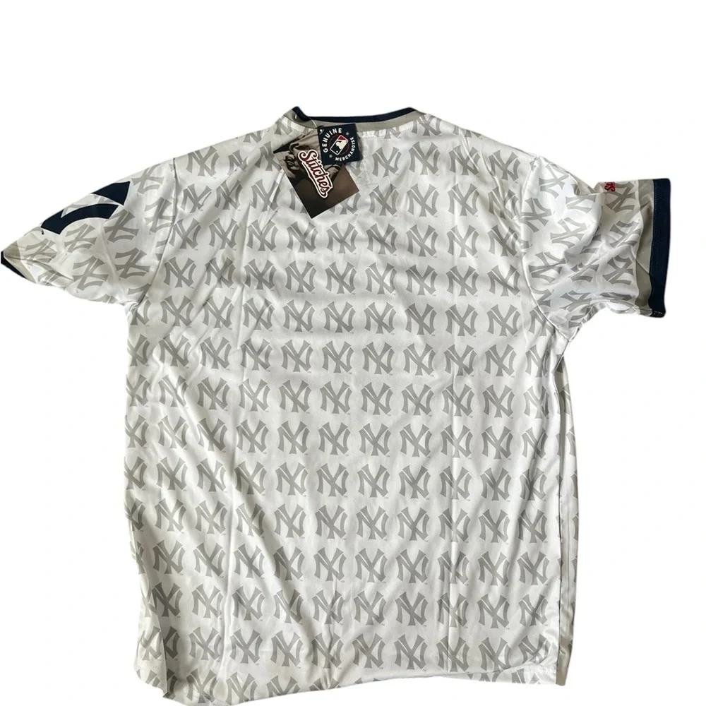 MLB New York Yankees Jersey Shirt - Picture 3 of 7